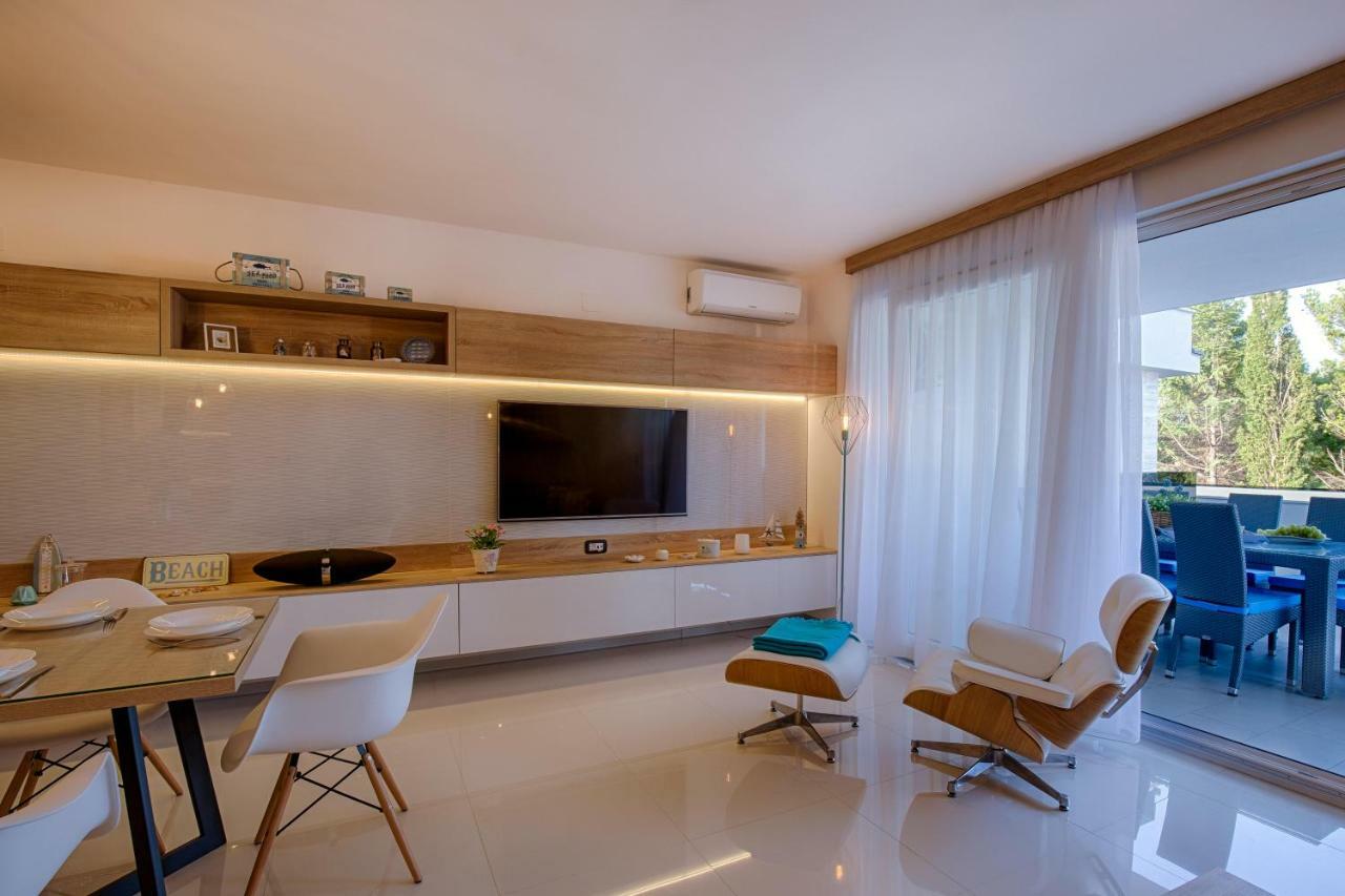 Deluxe New Apartments - Few Steps From The Beach - Luxury Holiday With Style - By Traveler Tourist Agency Krk Крк Экстерьер фото