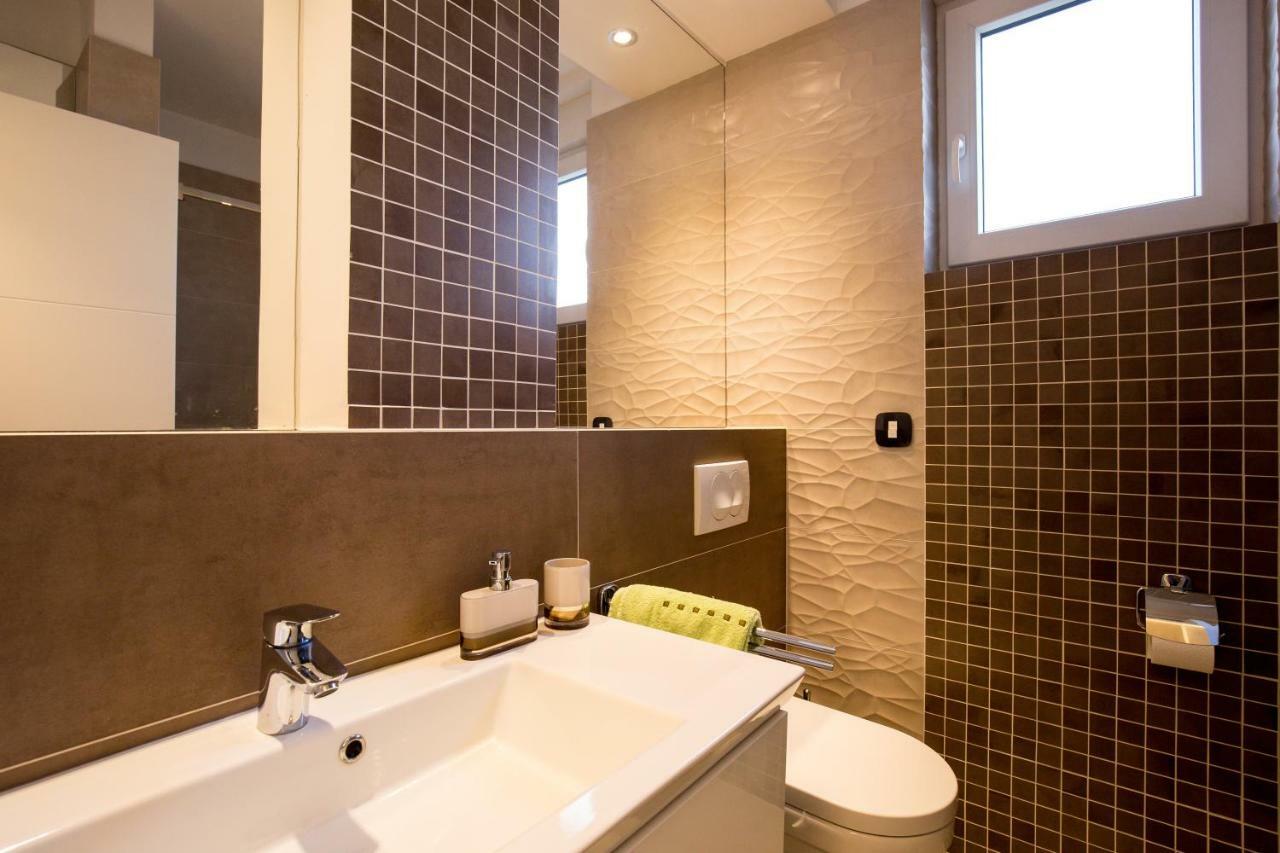 Deluxe New Apartments - Few Steps From The Beach - Luxury Holiday With Style - By Traveler Tourist Agency Krk Крк Экстерьер фото